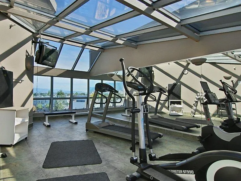 Best Western Plus Uptown Hotel Vancouver