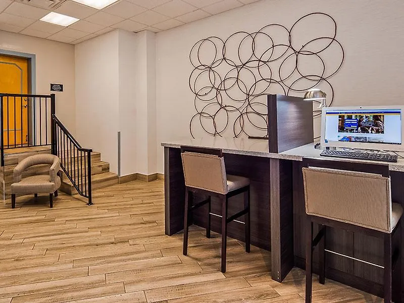 Best Western Plus Uptown Hotel Vancouver 3*,