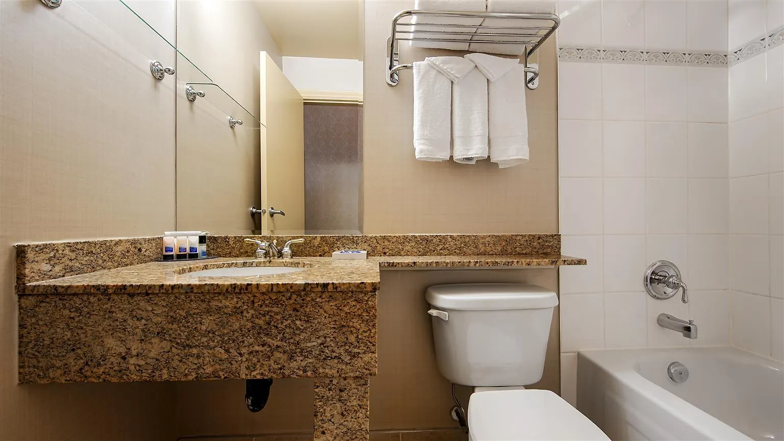Best Western Plus Uptown Hotel Vancouver Canada